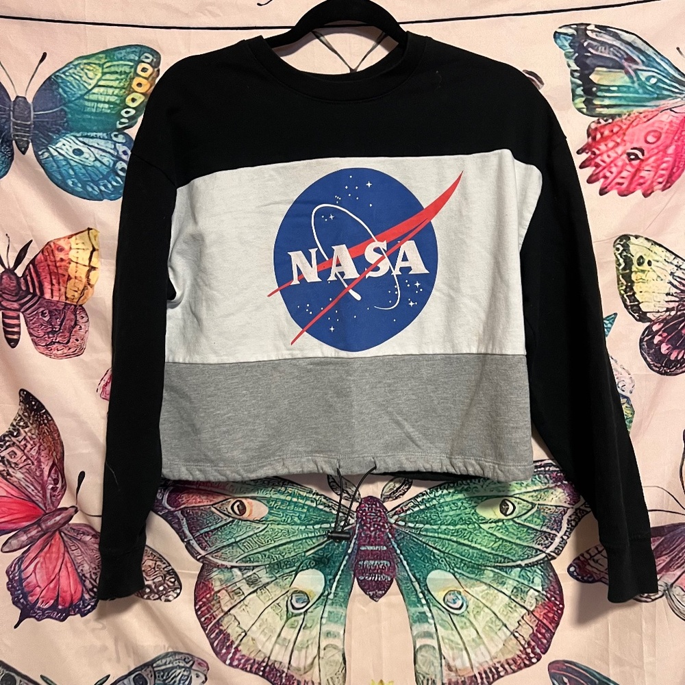 Nasa Sweatshirt With Drawstring Bottom - image 1